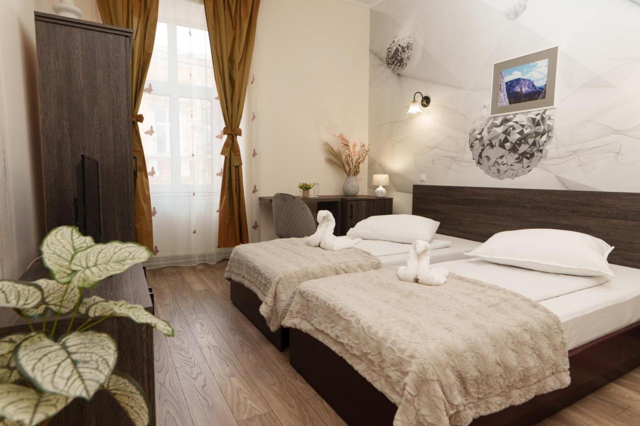 Hotel Rubin*** Gheorgheni  Ngoại thất bức ảnh