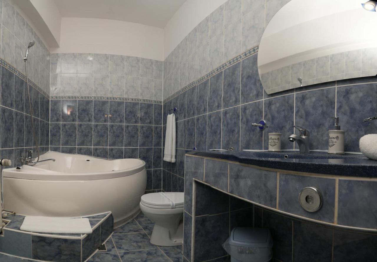 Hotel Rubin*** Gheorgheni  Ngoại thất bức ảnh