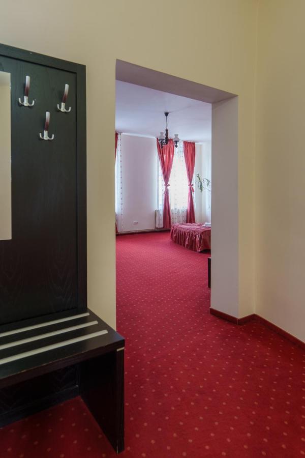 Hotel Rubin*** Gheorgheni  Ngoại thất bức ảnh