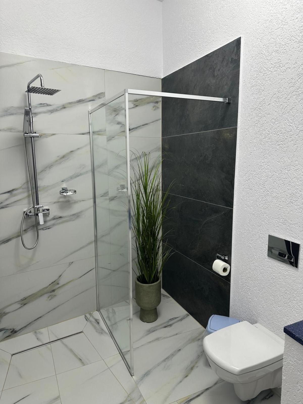 Hotel Rubin*** Gheorgheni  Ngoại thất bức ảnh